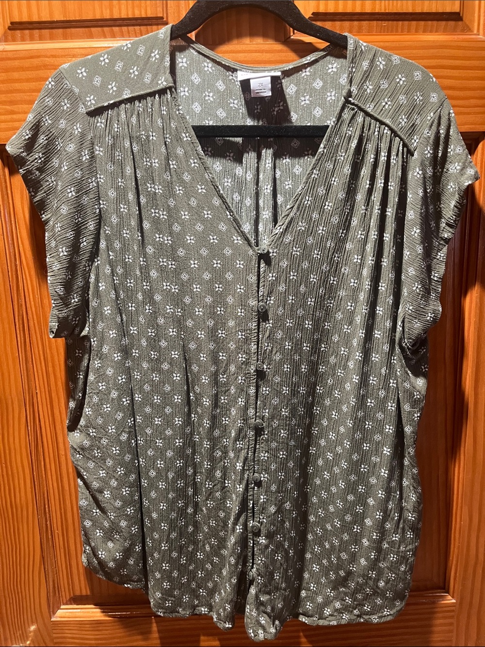 Liz Claiborne Olive Green Button-Front Floral Blouse